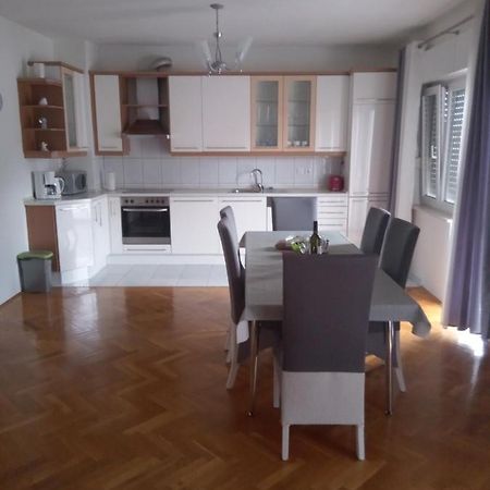 Apartman Teklic Kaštela Exterior foto