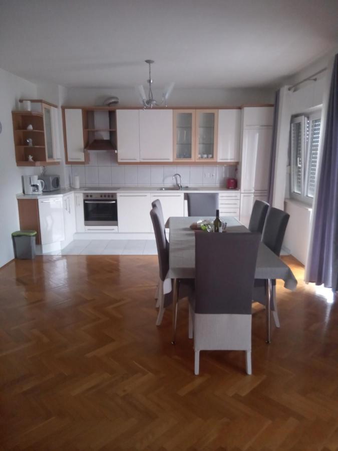 Apartman Teklic Kaštela Exterior foto